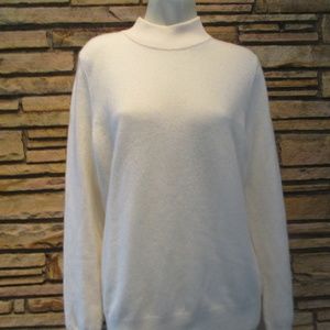 Prive 100% Cashmere sweater LS Crew Neck sz L
